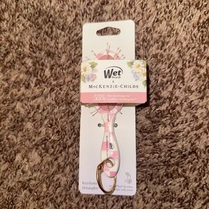 Wet Brush x MacKenzie Childs Keychain Hair Brush - Rosy Check